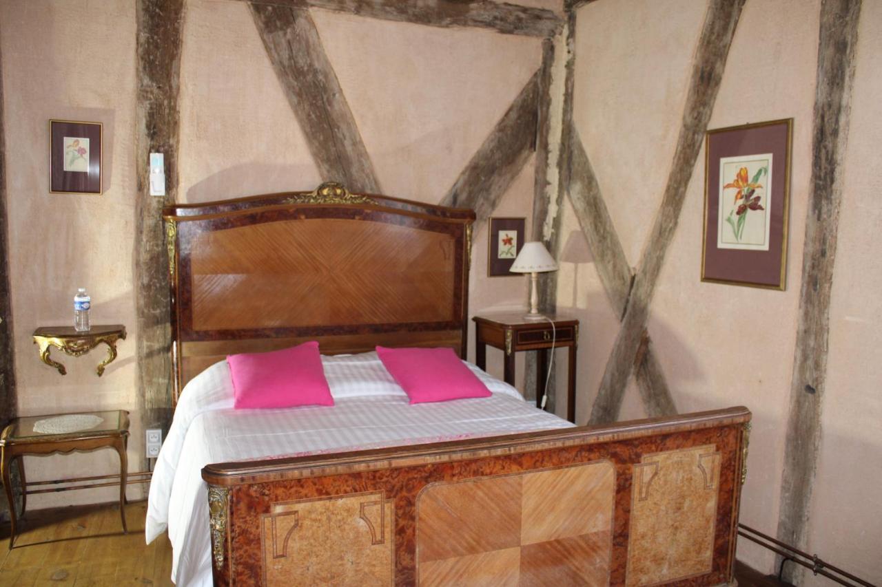 La Roseraie Hotel Restaurant Монтиньяк Экстерьер фото
