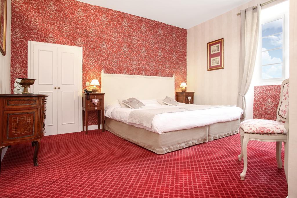 La Roseraie Hotel Restaurant Монтиньяк Экстерьер фото